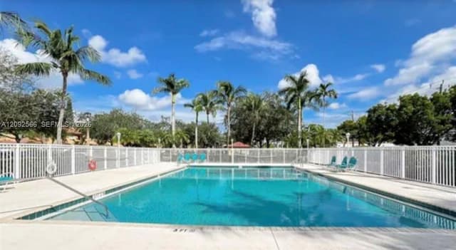 14015 N Forest Oak Cir, Davie FL 33325 - Davie, FL - Photo 6
