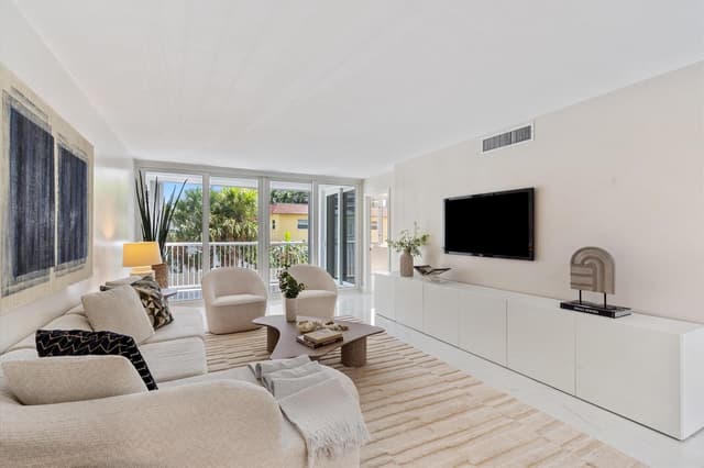 2200 NE 33rd Avenue # 2J, Fort Lauderdale FL 33305 - Fort Lauderdale, FL - Photo 7