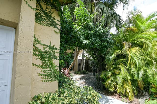 11624 SW 135th Pl, Miami FL 33186 - Miami, FL - Photo 4