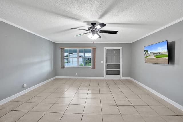 1013 SW 15th Street, Boynton Beach FL 33426 - Boynton Beach, FL - Photo 4