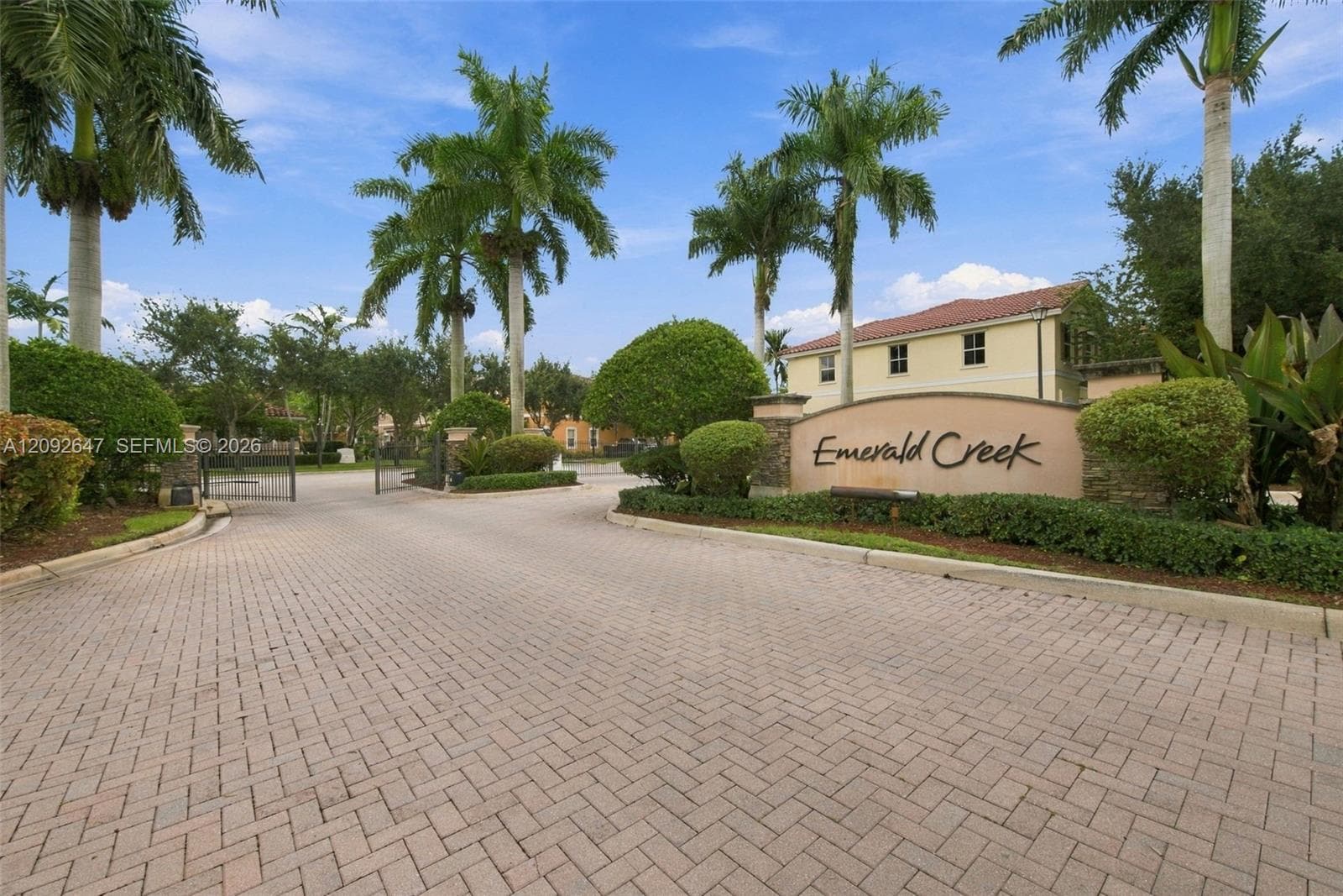 12436 NW Emerald Creek Mnr, Plantation FL 33325 - Plantation, FL - Photo 1