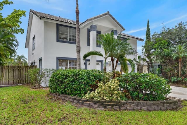 9410 SW 212th Ter, Cutler Bay FL 33189 - Cutler Bay, FL - Photo 4