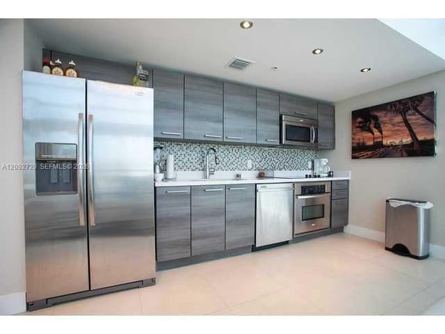 421 Meridian Ave # 21, Miami Beach FL 33139 - Miami Beach, FL - Photo 3