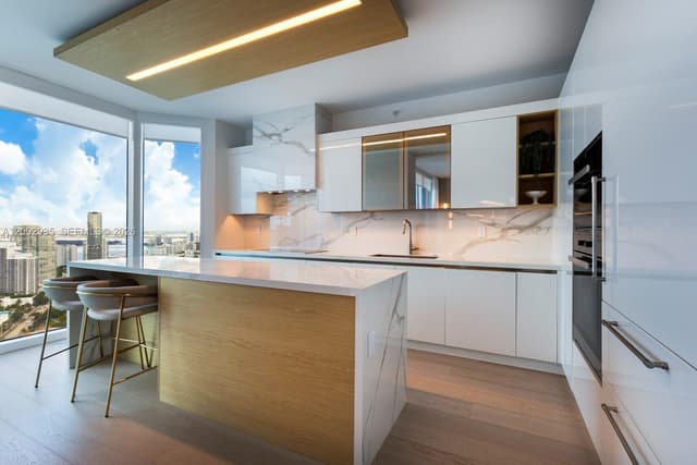 300 S Pointe Dr # 4206, Miami Beach FL 33139 - Miami Beach, FL - Photo 7