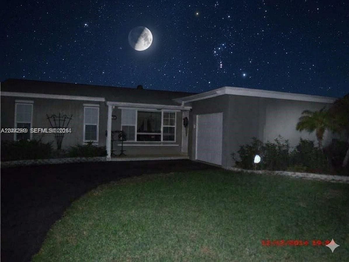 9470 NW 24th ST, Sunrise FL 33322 - Sunrise, FL - Photo 1