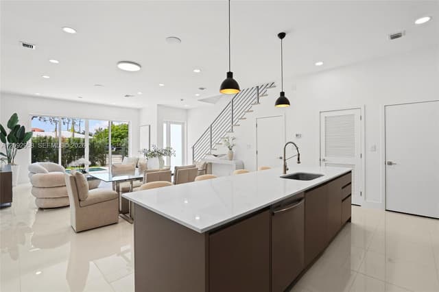 1805 NE 13, Fort Lauderdale FL 33304 - Fort Lauderdale, FL - Photo 6