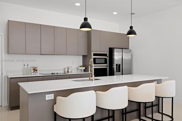 1805 NE 13, Fort Lauderdale FL 33304 - Fort Lauderdale, FL - Photo 3
