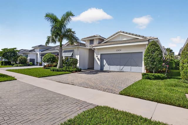 12424 Hammock Way, Palm Beach Gardens FL 33412 - Palm Beach Gardens, FL - Photo 3