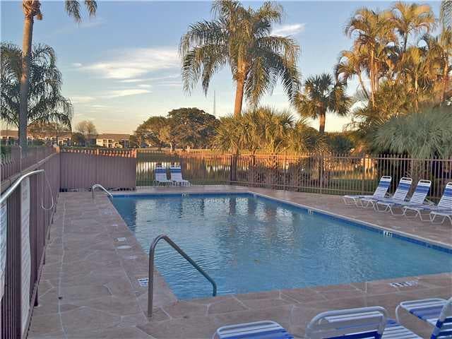 106 Azalea Circle, Boynton Beach FL 33436 - Boynton Beach, FL - Photo 4