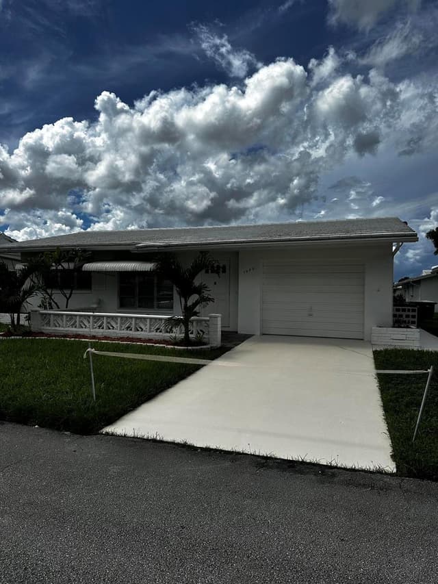 7009 NW 66th Terrace, Tamarac FL 33321 - Tamarac, FL - Photo 3