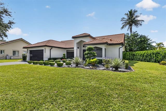 981 SW 126th Way, Davie FL 33325 - Davie, FL - Photo 2