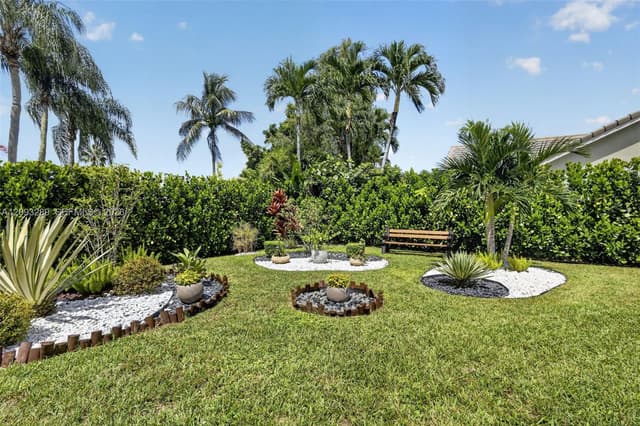 981 SW 126th Way, Davie FL 33325 - Davie, FL - Photo 6
