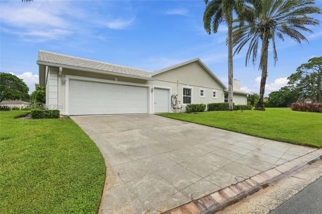 444 Glenbrook Dr, Atlantis FL 33462 - Atlantis, FL - Photo 3
