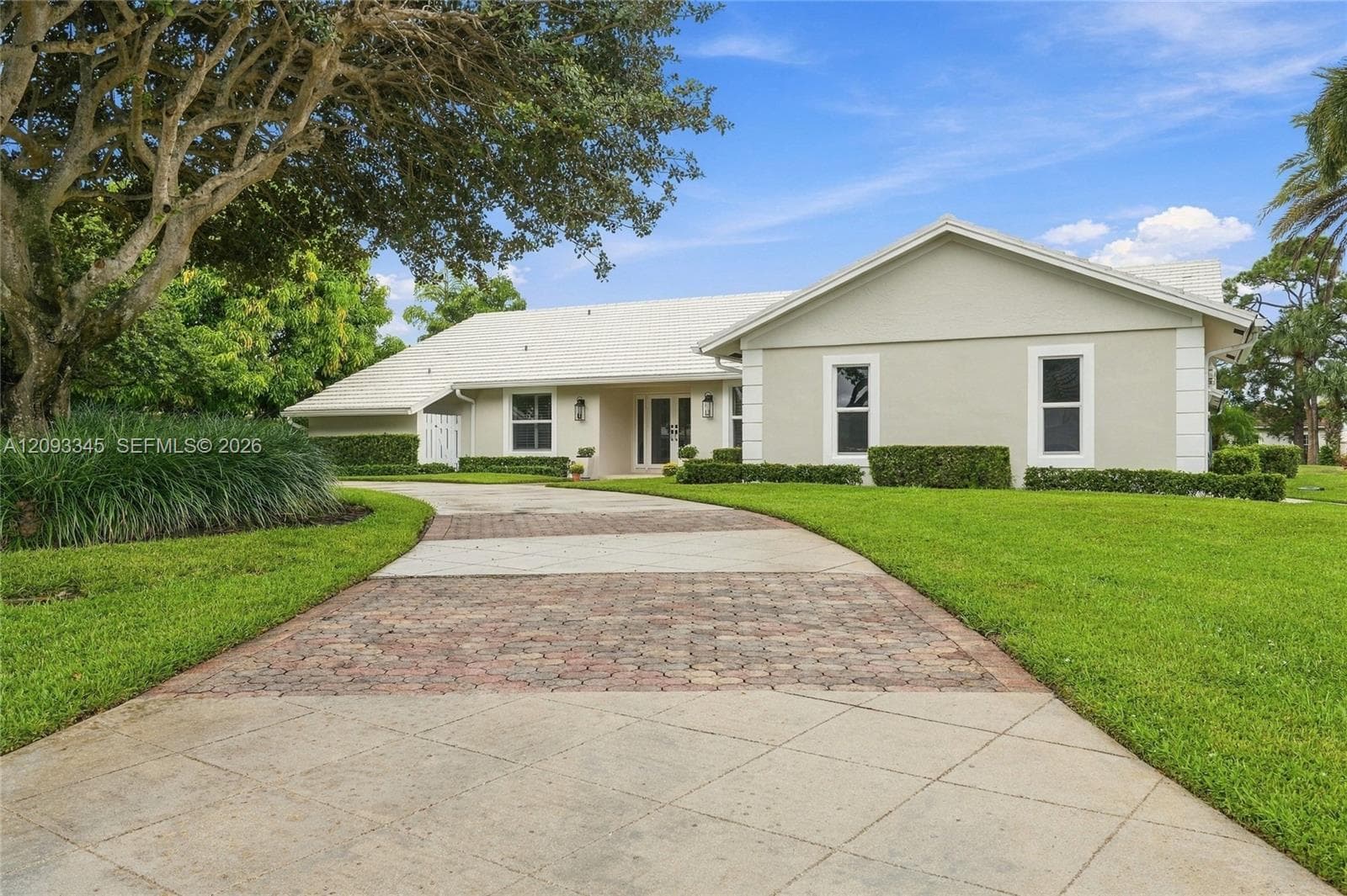 444 Glenbrook Dr, Atlantis FL 33462 - Atlantis, FL - Photo 1