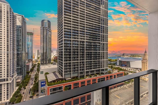 121 NE 5th St # 2409, Miami FL 33132 - Miami, FL - Photo 2