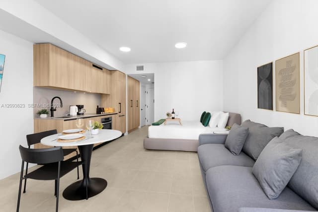 121 NE 5th St # 2409, Miami FL 33132 - Miami, FL - Photo 3