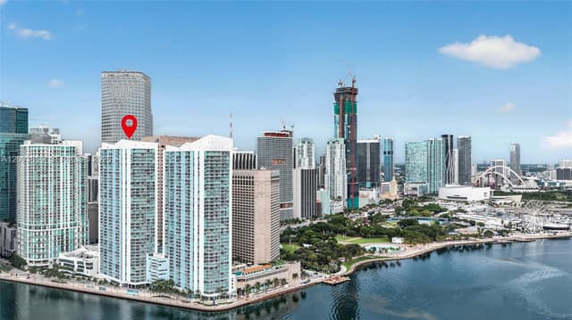 325 S Biscayne Blvd # 2320, Miami FL 33131 - Miami, FL - Photo 4