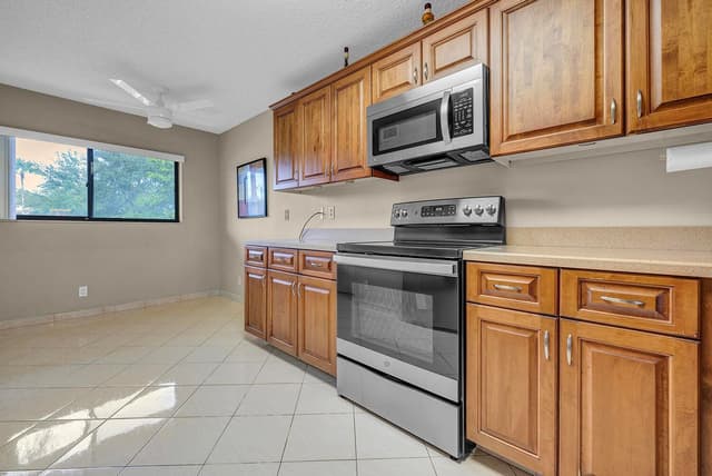 15074 WITNEY Road # 205, Delray Beach FL 33484 - Delray Beach, FL - Photo 5