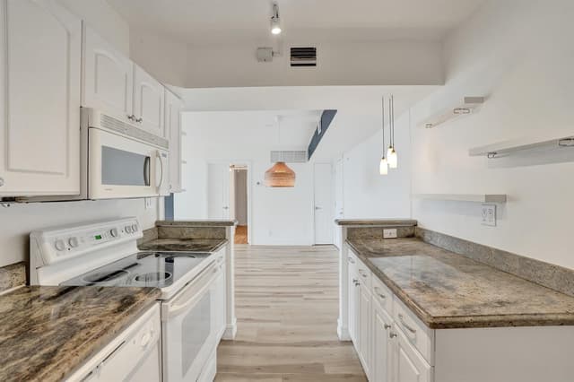 3031 N OCEAN Boulevard # 805, Fort Lauderdale FL 33308 - Fort Lauderdale, FL - Photo 7