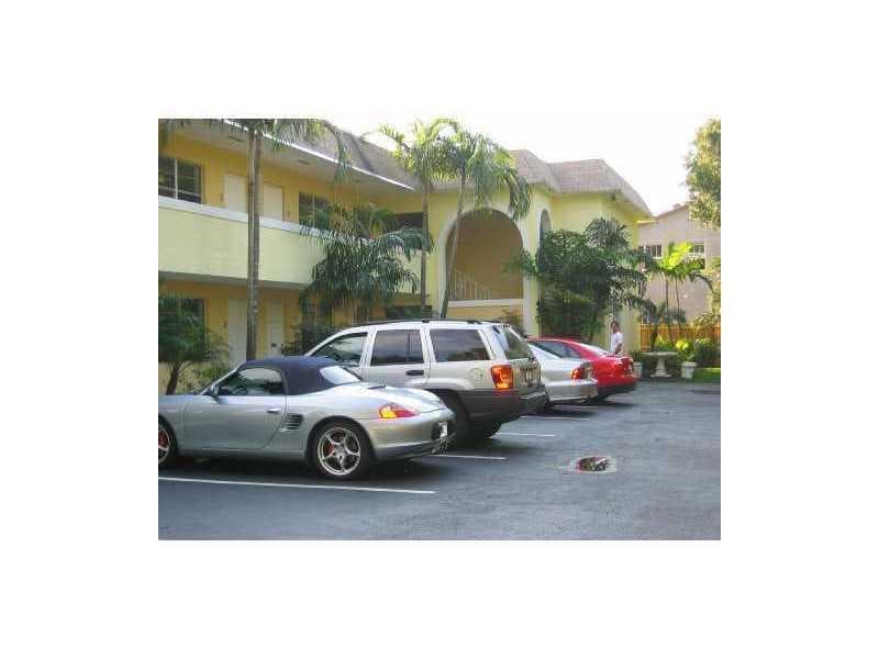 3421 NE 15th Avenue # 9, Oakland Park FL 33334 - Oakland Park, FL - Photo 1