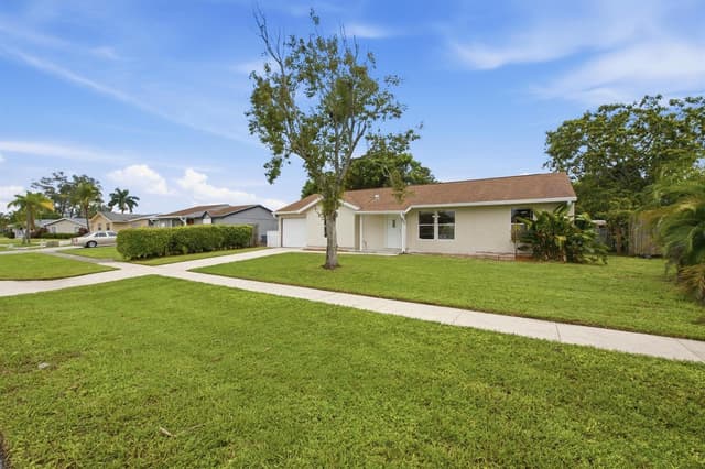 5141 Saint John Avenue N, Boynton Beach FL 33472 - Boynton Beach, FL - Photo 5