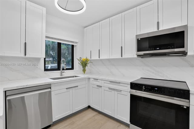 4547 SW 16th St, Miami FL 33134 - Miami, FL - Photo 3