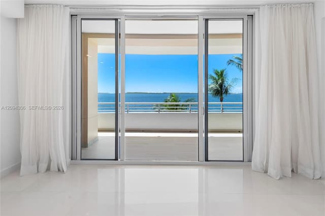 808 Brickell Key Dr # 304, Miami FL 33131 - Miami, FL - Photo 2