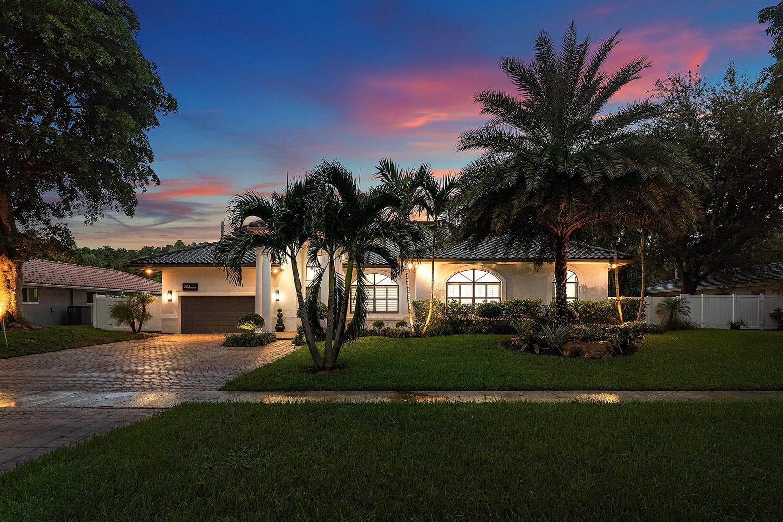 6821 N GRANDE Drive, Boca Raton FL 33433 - Boca Raton, FL - Photo 1