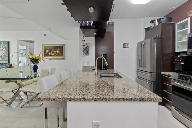 951 Brickell Ave # 605, Miami FL 33131 - Miami, FL - Photo 2