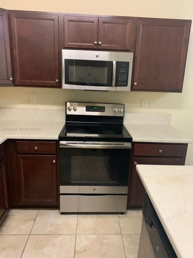 142 SE 28th Ter # 10, Homestead FL 33033 - Homestead, FL - Photo 4