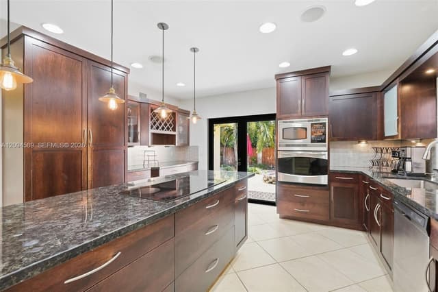 521 N Victoria Park Rd, Fort Lauderdale FL 33301 - Fort Lauderdale, FL - Photo 5