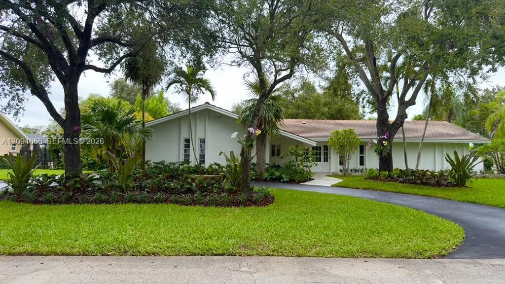7521 SW 175th St, Palmetto Bay FL 33157 - Palmetto Bay, FL - Photo 1