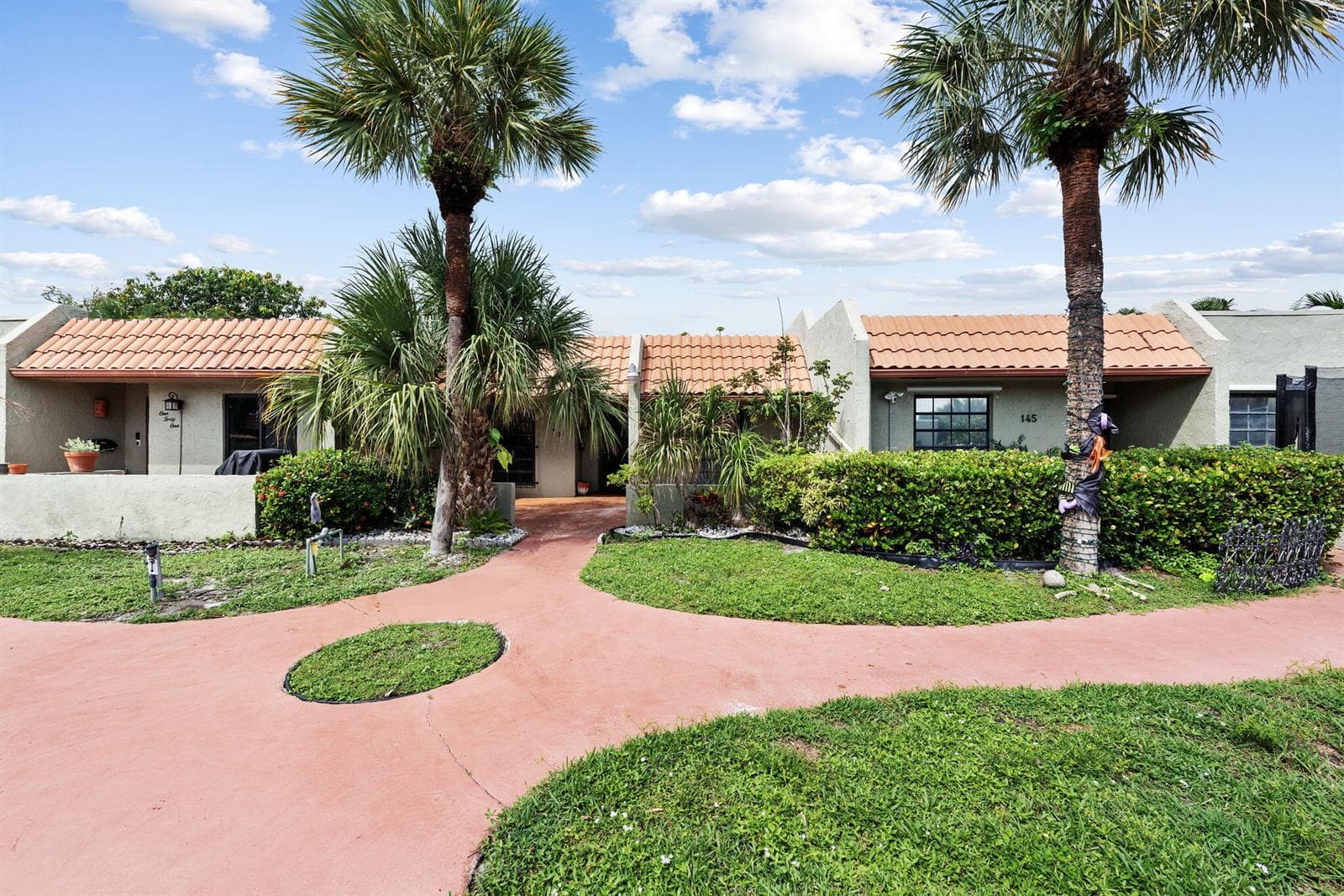 143 SE 7th Street, Deerfield Beach FL 33441