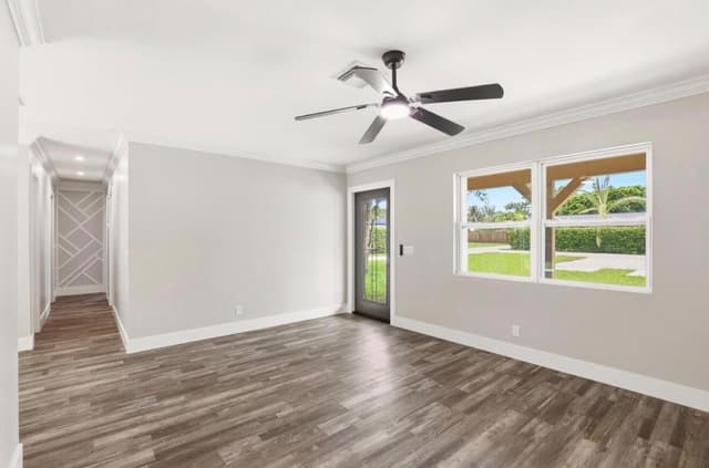15409 Los Angeles Drive, Loxahatchee FL 33470 - Loxahatchee, FL - Photo 2