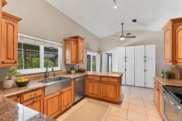 13443 WINDOVER Way, Palm Beach Gardens FL 33418 - Palm Beach Gardens, FL - Photo 5
