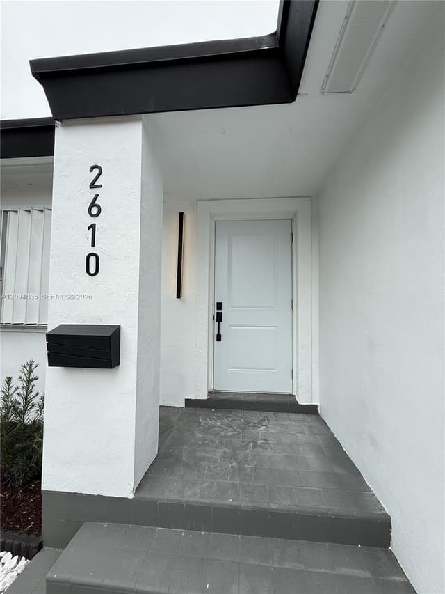 2610 Pierce St, Hollywood FL 33020 - Hollywood, FL - Photo 3