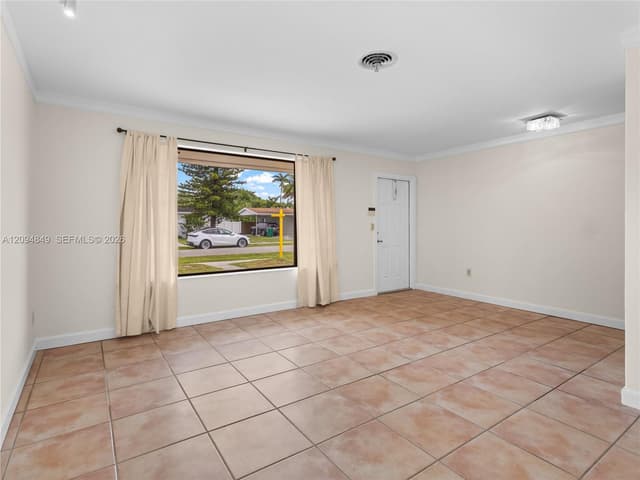 9360 SW 25th St, Miami FL 33165 - Miami, FL - Photo 5