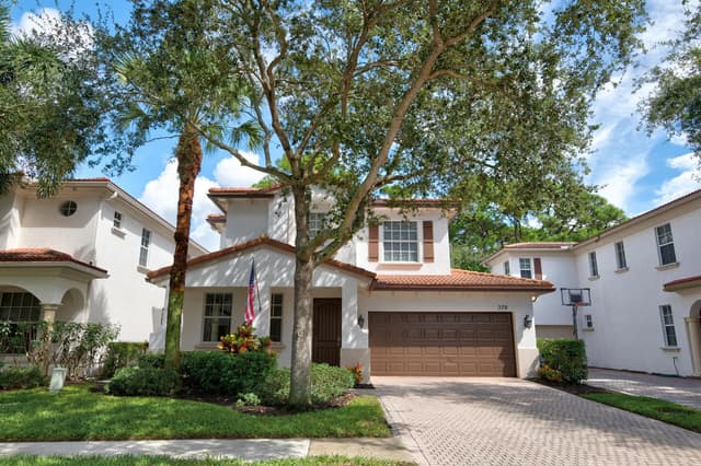 379 Columbus Street, Palm Beach Gardens FL 33410 - Palm Beach Gardens, FL - Photo 2