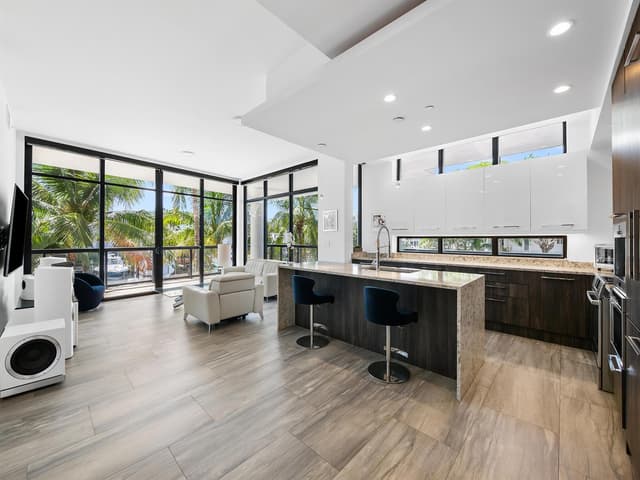 161 ISLE OF VENICE Drive # 204, Fort Lauderdale FL 33301 - Fort Lauderdale, FL - Photo 3