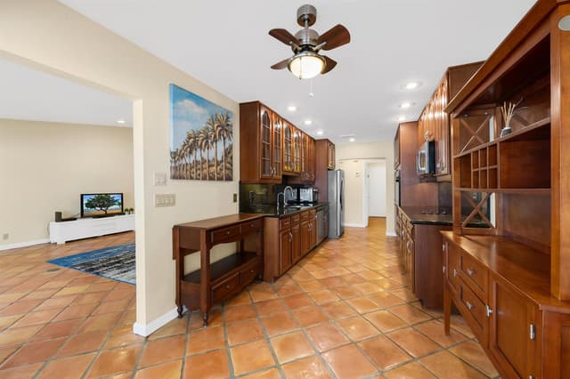 6760 HOLLANDAIRE Drive W, Boca Raton FL 33433 - Boca Raton, FL - Photo 7