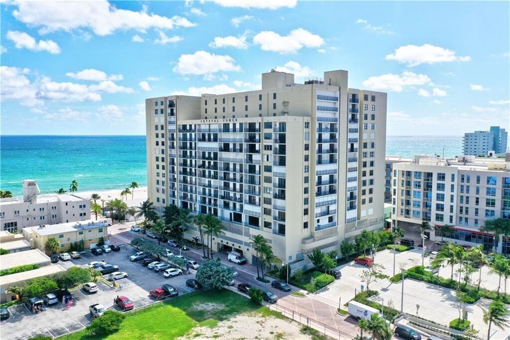 322 BUCHANAN Street # 809, Hollywood FL 33019 - Hollywood, FL - Photo 1