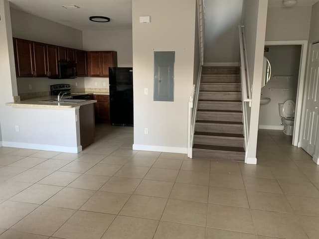 3536 NW 29TH Place # 3536, Lauderdale Lakes FL 33311 - Lauderdale Lakes, FL - Photo 4