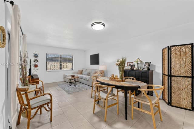 14285 SW 94th Cir Ln # 25, Miami FL 33186 - Miami, FL - Photo 7