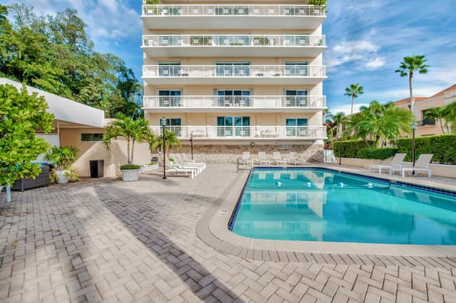 250 Bradley Place # 504, Palm Beach FL 33480 - Palm Beach, FL - Photo 5