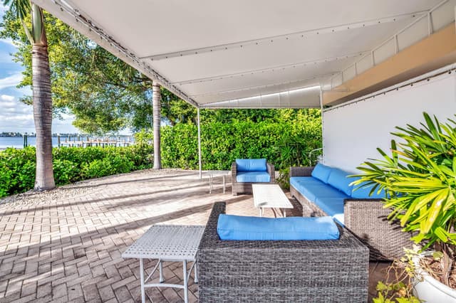 250 Bradley Place # 504, Palm Beach FL 33480 - Palm Beach, FL - Photo 4