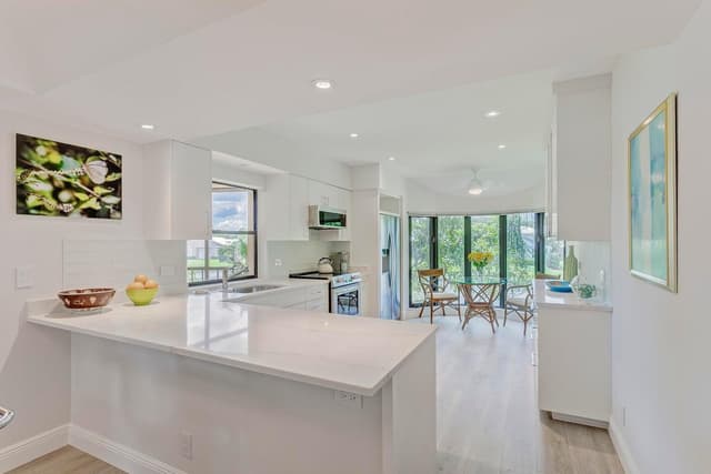 17053 Waterbend Drive, Jupiter FL 33477 - Jupiter, FL - Photo 7