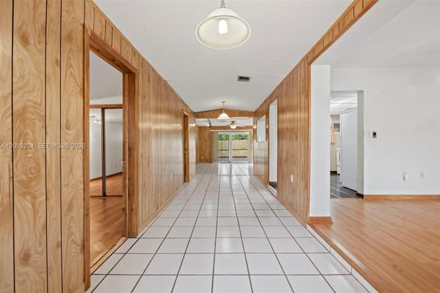 3711 SW 39th Ave, West Park FL 33023 - West Park, FL - Photo 3