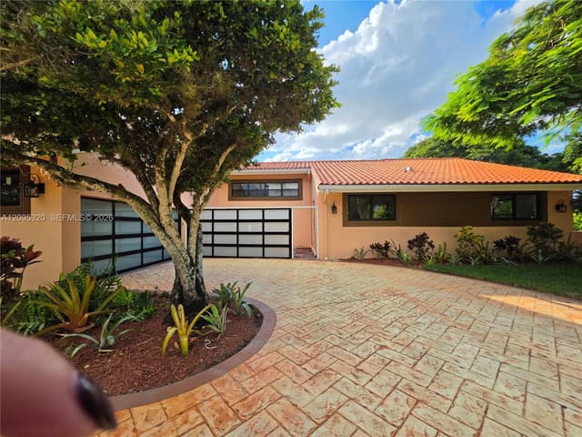 10204 SW 96th Ct, Miami FL 33176 - Miami, FL - Photo 3