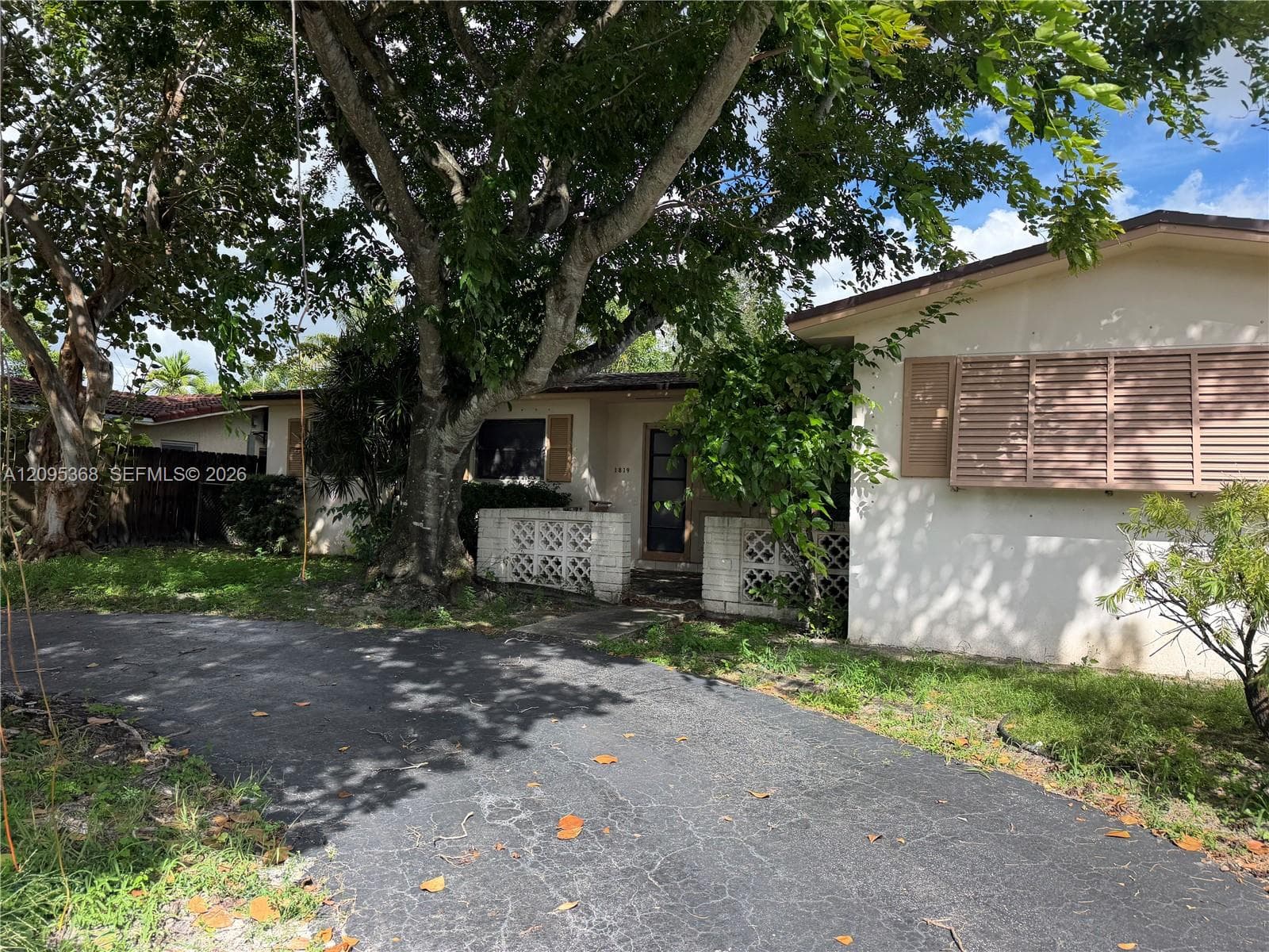 1819 N 51st Ave, Hollywood FL 33021 - Hollywood, FL - Photo 1
