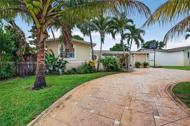 8508 Long Acre Dr, Miramar FL 33025 - Miramar, FL - Photo 3